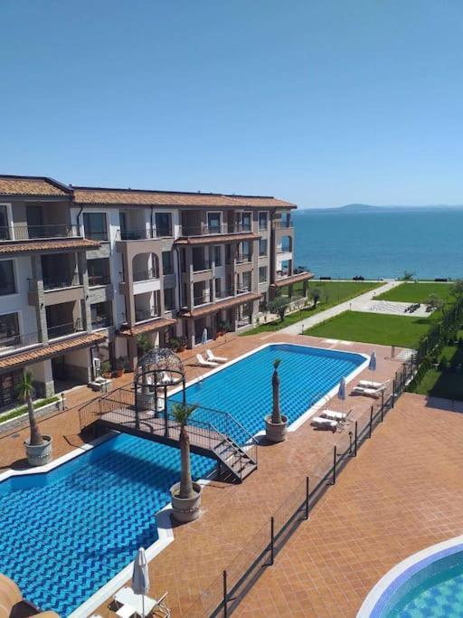 Happiness Included, Sarafovo Burgas
